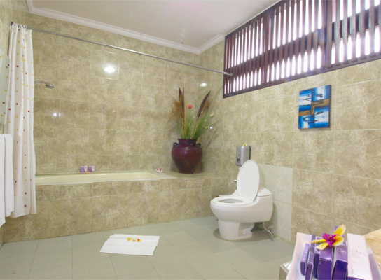 Lavender Luxury Hotel & Spa Bali - Bathroom