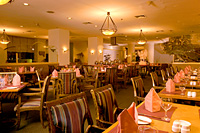 Jakarta Indonesia Hotel - Acacia Hotel Jakarta, Restaurant