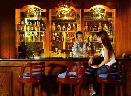 Santika Premiere Seaside Resort - Manado, Bar
