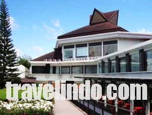 Mikie Holliday Resort dan Hotel - Medan, Hotel Exterior