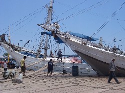 Indonesia Travel - JAVA BALI OVERLAND PACKAGE 11Days-10Nites-by Train