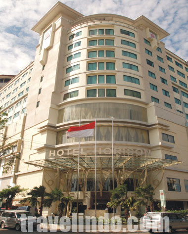 Horison Hotel - Semarang, Hotel Exterior
