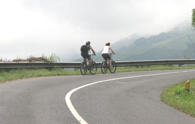 Indonesia Travel - Dieng Plateu Cycling Tour 2