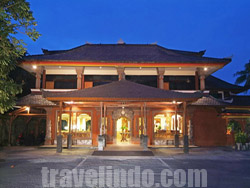 Wina Holiday Villa - Bali