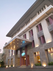 Grand Serela Hotel, Bandung - Exterior